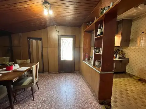 Casa 3 ambientes con 1 baño