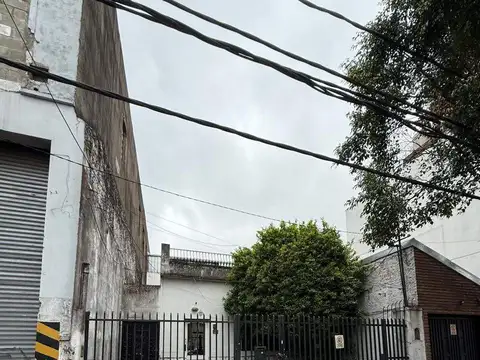 Galpon en Venta en Lomas del Mirador, USD 250.000