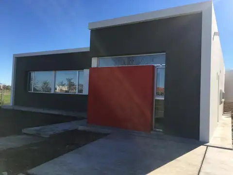 El Canton, barrio Puertos , calle libertad al 300