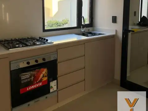 Casa en Venta en Bahía Blanca, USD 135.000