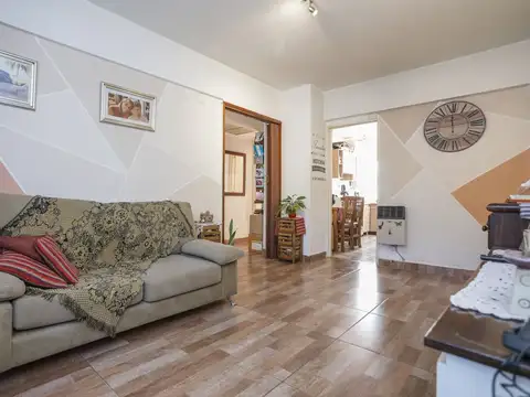 VENTA DEPARTAMENTO 3 AMBIENTES SAAVEDRA  PATIO