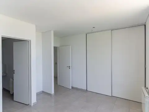 Casa de 3 dormitorios a estrenar frente al Colegio Mirasoles