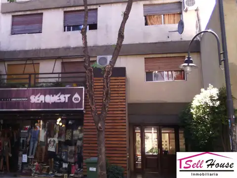 MUY BUEN DEPARTAMENTO  MUY LUMINOSO, PLENO CENTRO DE SAN FERNADO CONSTITUCION 1200