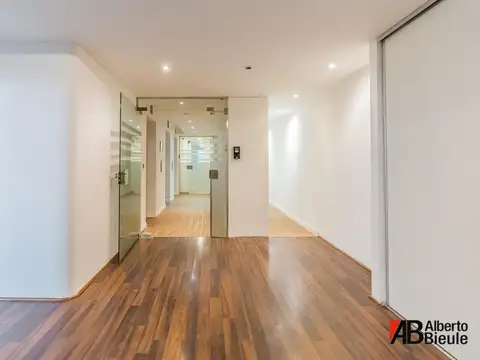 Oficina Monoambiente con 3 baños