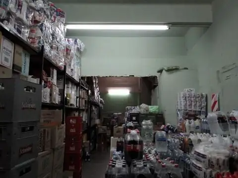 Local A La Via Publica