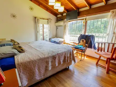 VENTA CASA 7 AMB PARQUE PILETA FINANCIA
