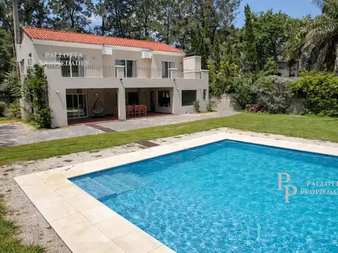 Hermosa casa super luminosa en esquina en alquiler con 2 dormitorios