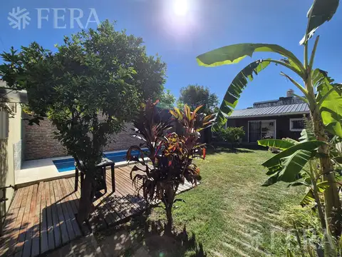 Venta PH 4 ambientes con patio y piscina en Wilde