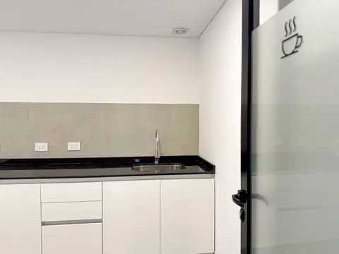 Oficina en Alquiler 1 año