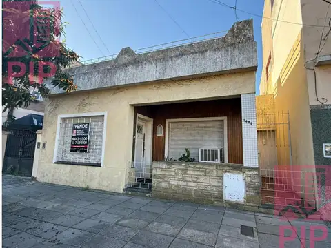 CASA EN LOTE PROPIO A LA VENTA 