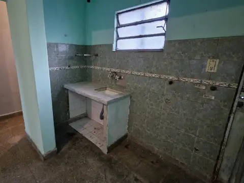 Estas buscando tu primera propiedad  Este P.H es ideal