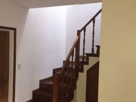 Casa en Alquiler de 3 dormitorios
