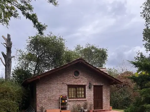 OPORTUNIDAD, CHALET EN VENTA EN Bº EL CAZADOR