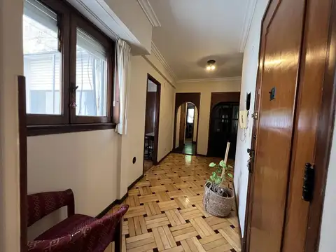 Depto Tipo Casa en Venta 40 años