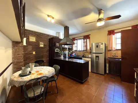 Depto Tipo Casa 4 ambientes con 1 baño