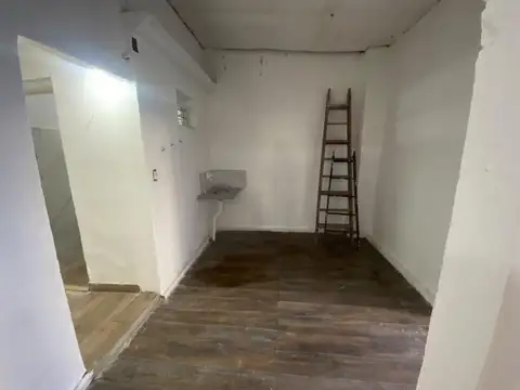 VENTA- CASA- 2 DORM- AMPLIO TERRENO