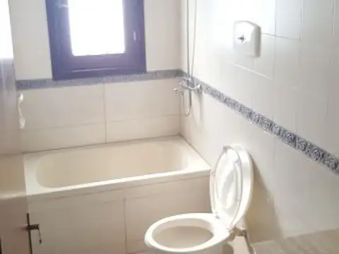 Depto Tipo Casa en Venta con 1 cocheras