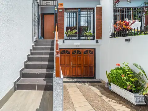 Depto Tipo Casa en Venta de 3 dormitorios