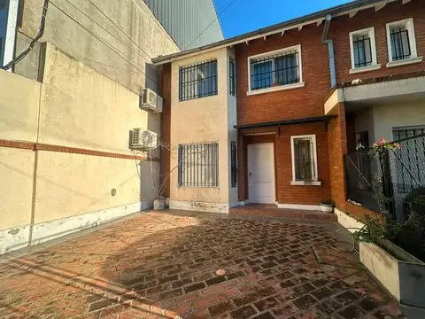 DUPLEX EN VENTA 4 AMB. EN HURLINGHAM APTO CREDITO