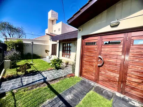 En venta casa 3 amb con gran quincho y garage