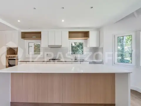 Casa en Venta al Oeste