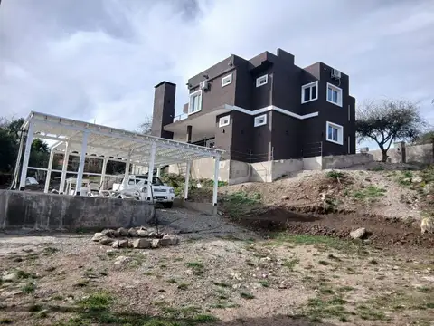Espectacular casa en carpintería, san luis