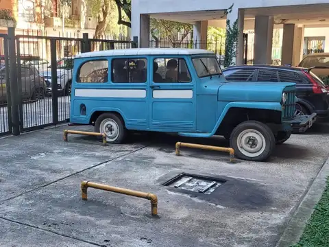 CRÁMER 345/55 - COLEGIALES - COCHERA FIJA Y DESCUBIERTA!
