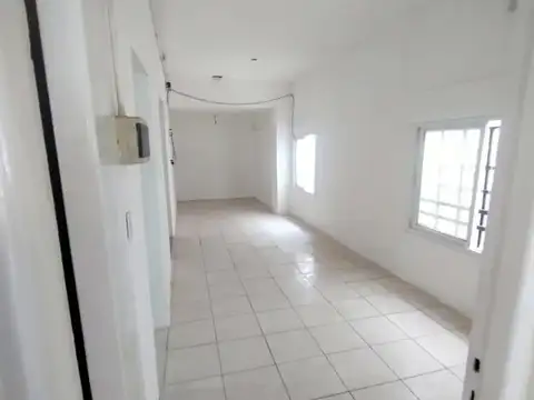 ALQUILER – LOCAL COMERCIAL DE 170 M2 – CIUDADELA CENTRO