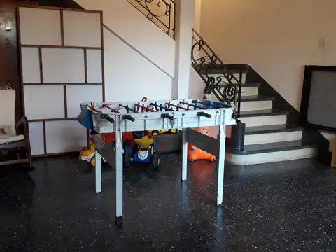 Depto Tipo Casa en Venta con 2 cocheras