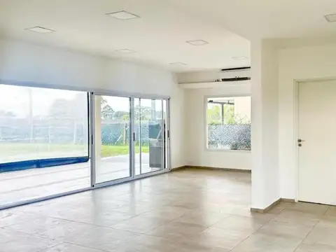 VENTA CASA 5 AMBIENTES EN BARRIO LA ALAMEDA CANNING
