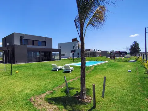 Casa En La Alameda Canning