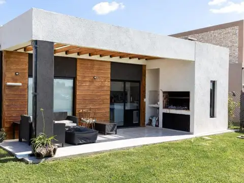 Casa 3 ambientes. | Laguna Azul - Ezeiza