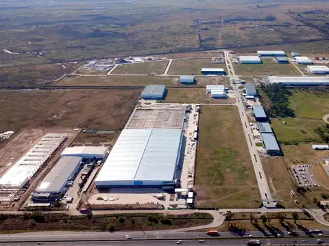 Lote en venta de 5000m2 ubicado en Plaza Industrial Escobar