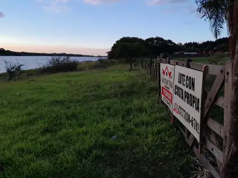 VENDO ULTIMOS DOS LOTES CON COSTA PROPIA SOBRE EL RÍO CORRIE
