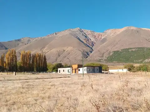 Terreno en Esquel - Barrio Los Cohiues -   