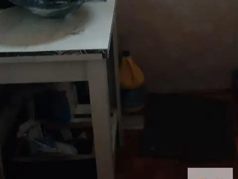 Casa en venta - 1 dormitorio 1 baño - 220mts2 - La Plata