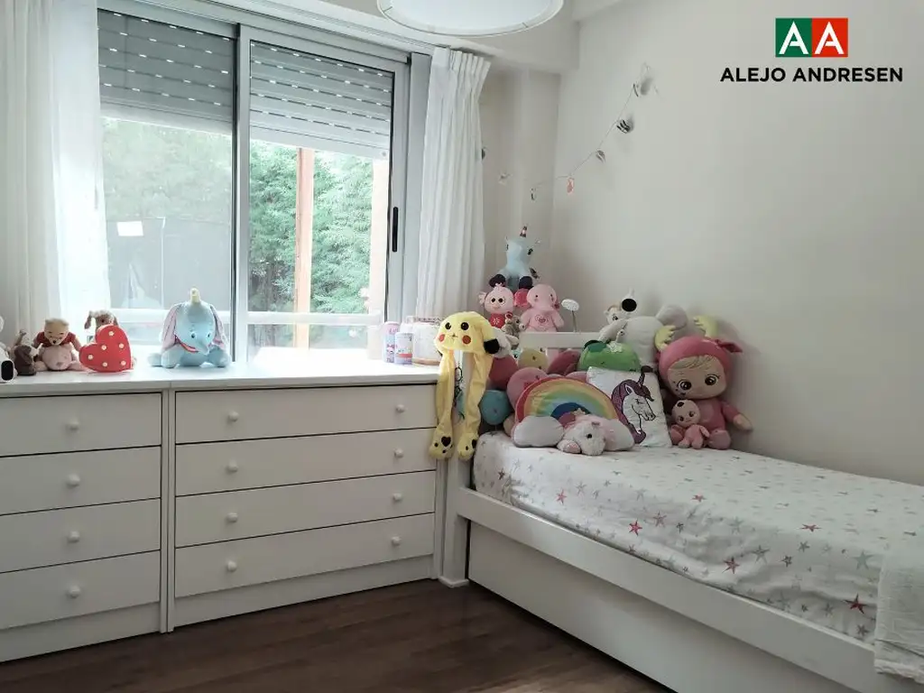 Departamento - 108  m² Cubierta | 3 dormitorios | 2 baños | 4 ambientes | 2 cocheras | Muy Bueno