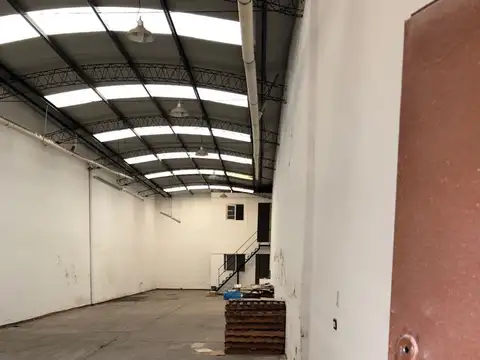 GALPON 270 METROS EN ALQUILER