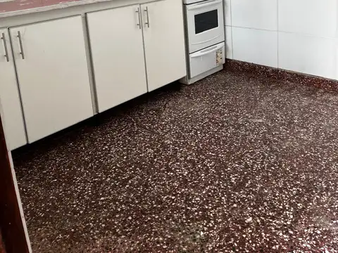 PRIMERA JUNTA 600, Piso PB