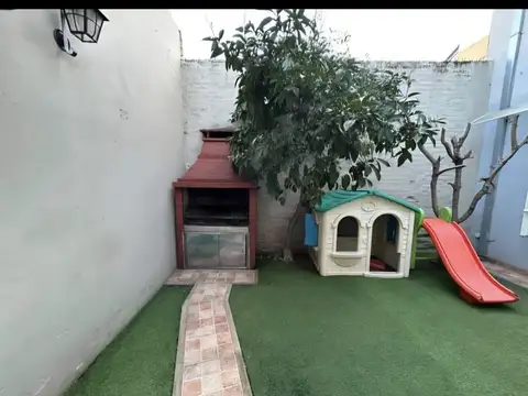 Depto Tipo Casa en Alquiler 15 años