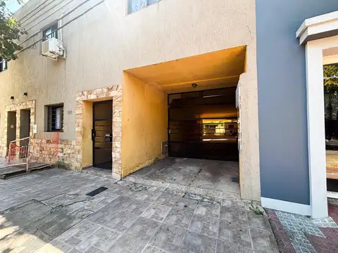 2 cocheras techadas en venta en barrio Central Córdoba