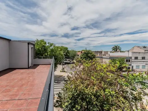 Depto Tipo Casa en Venta en Flores Norte, USD 139.000