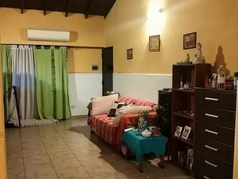 Casa 6 ambientes con 3 baños