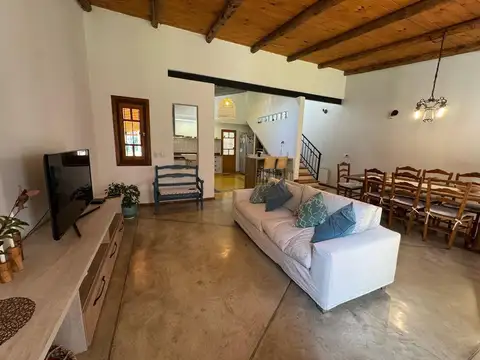Casa en Venta en Ricardo Rojas, USD 240.000