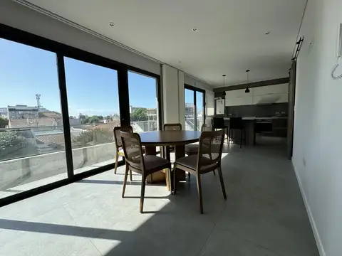Departamento cuatro ambientes en Guemes Residencial