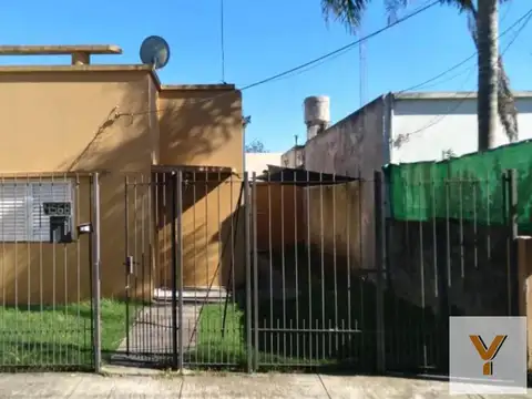 Casa en venta - 1 Dormitorio 1 Baño - Cochera - 131Mts2 - Berisso