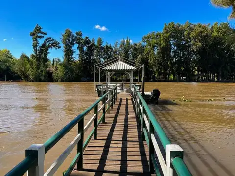 Canal Gobernador José Inocencio Arias, Dique Luján, Provincia de Buenos Aires, Argentina