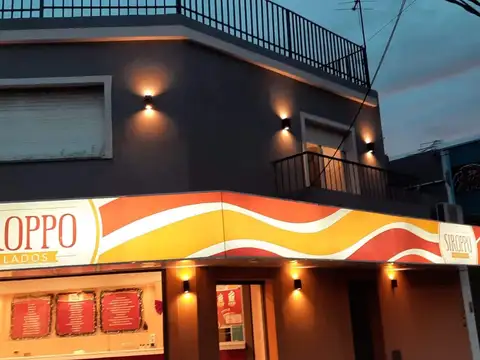 CASA 3 AMBIENTES EN ALQUILER EN VILLA LUZURIAGA