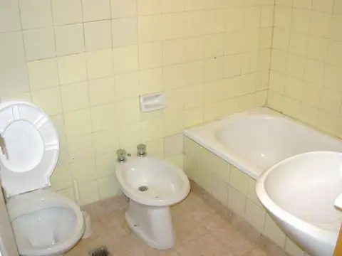 MONOAMBIENTE, COCINA Y LAVADERO INDEPENDIENTE.SUBTE.