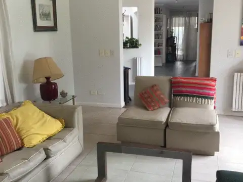 Casa en Alquiler Temporal de 4 dormitorios